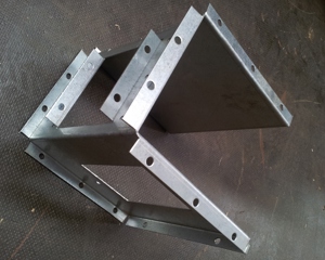 Frame discharger 114 for breeder